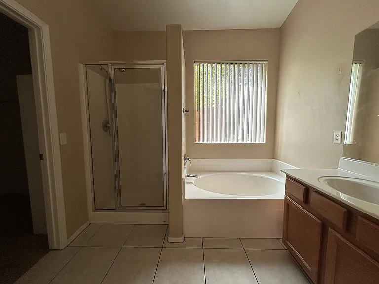 3869 S Coach House Dr — Photo 4