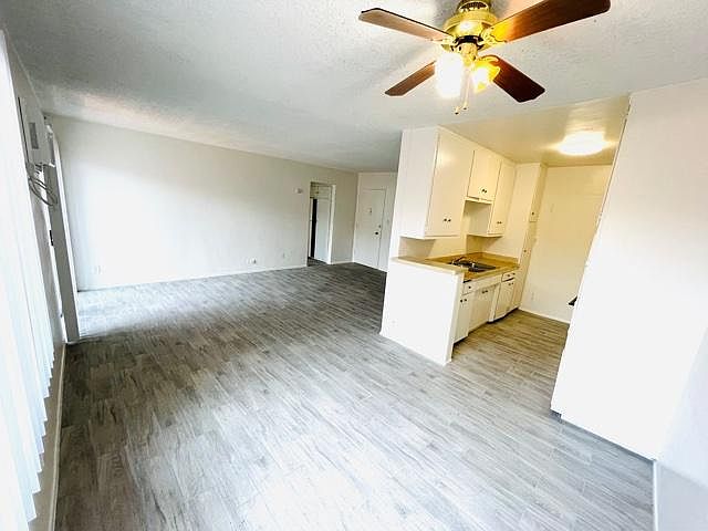 1st image of 915 N Wilton Pl #309