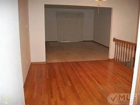 Hardwood flr..JPG