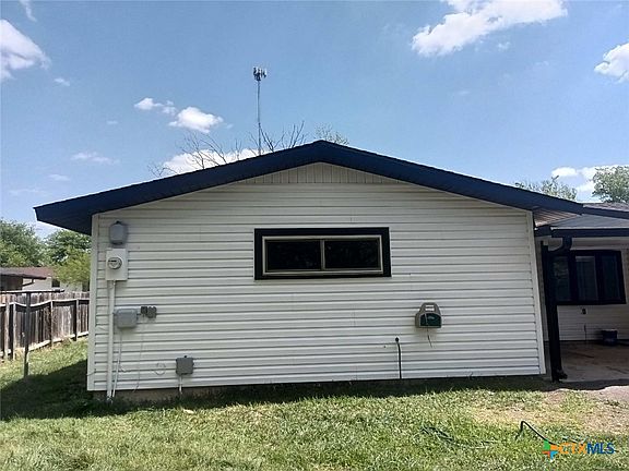 4th image of 1417 Camilla Rd