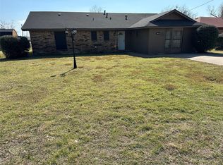1208 Clark St, Marlin, TX 76661