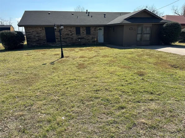 1208 Clark St, Marlin, TX 76661