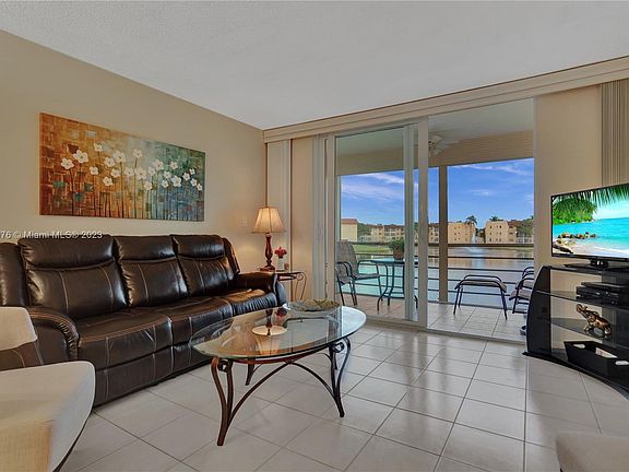5th image of 8950 Sunrise Lakes Blvd APT 204