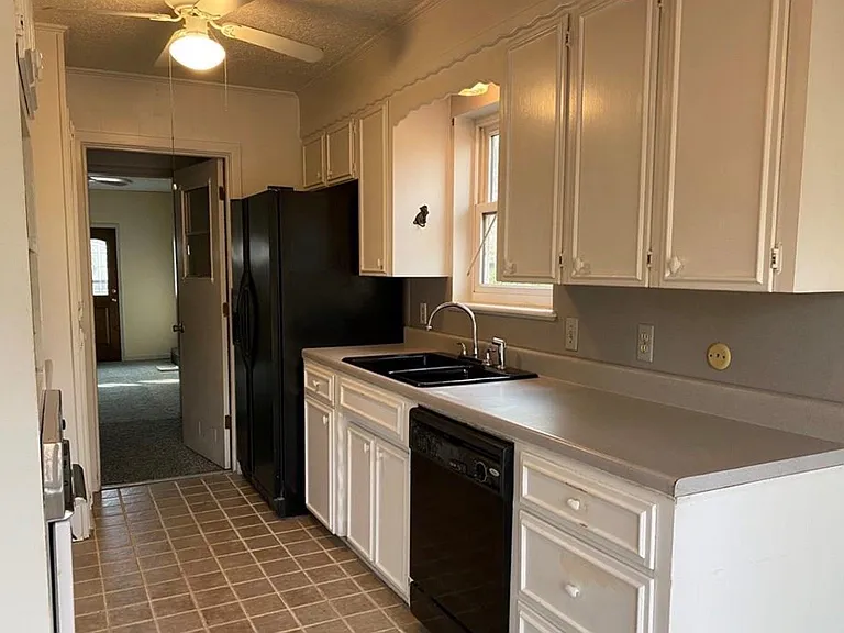 3514 Sabine Ave — Photo 13