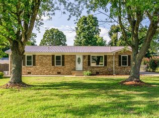 107 Marilyn Dr, Dickson, TN 37055
