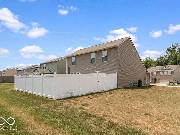 3rd image of 3035 Arrowroot Ln