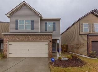 322 Lauren Dr, Fairburn, GA 30213