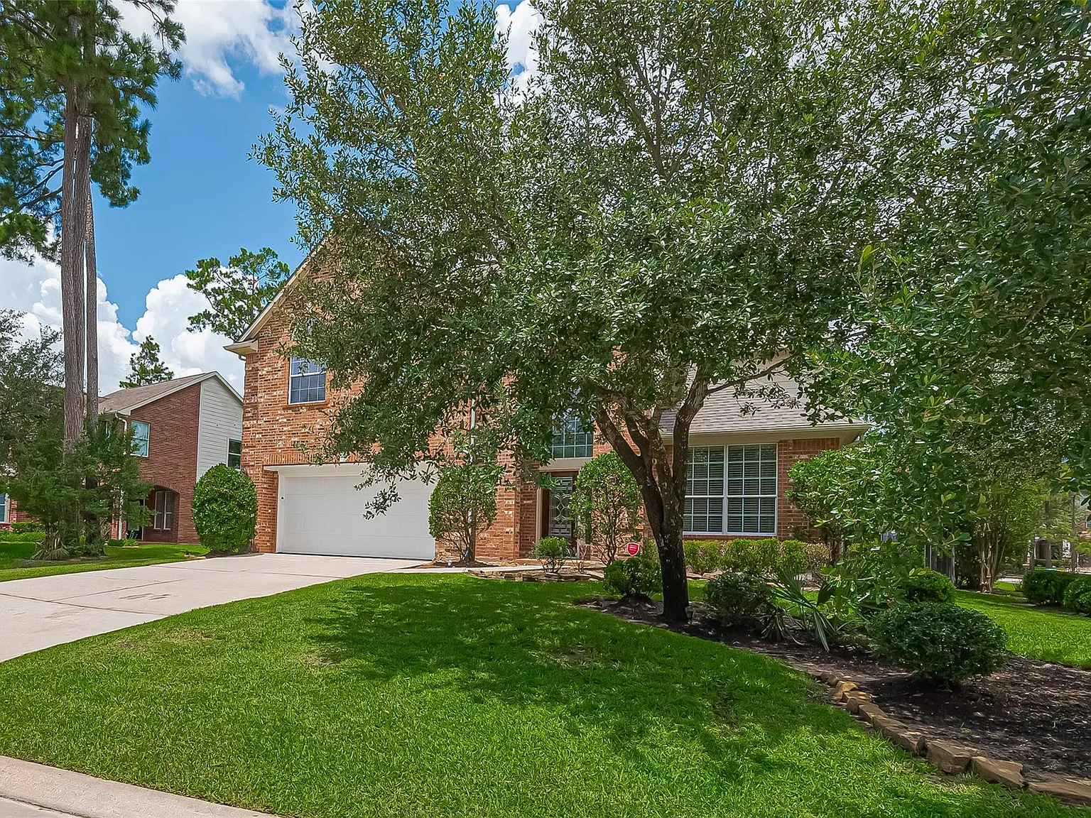 4 bed, 2.5 bath, 2881 sqft, $4,450 — Photo 4