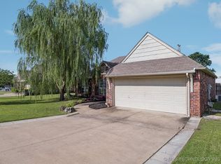 11920 S Holley St, Jenks, OK 74037