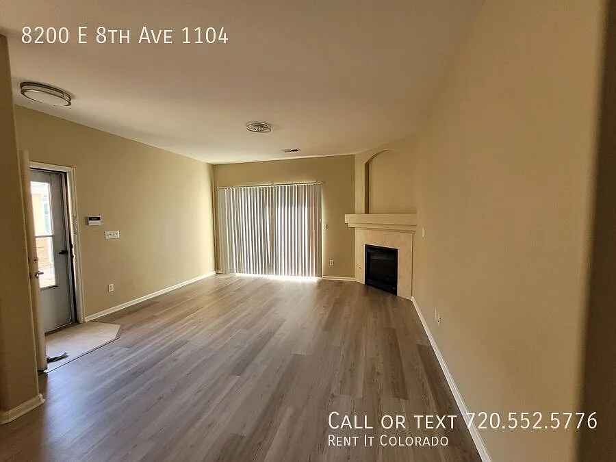Brand New Flooring Move-In Ready Condo! 2 Bed 2 Bath With 1 Car Garage & Extra Storage In Lowry! — Photo 4