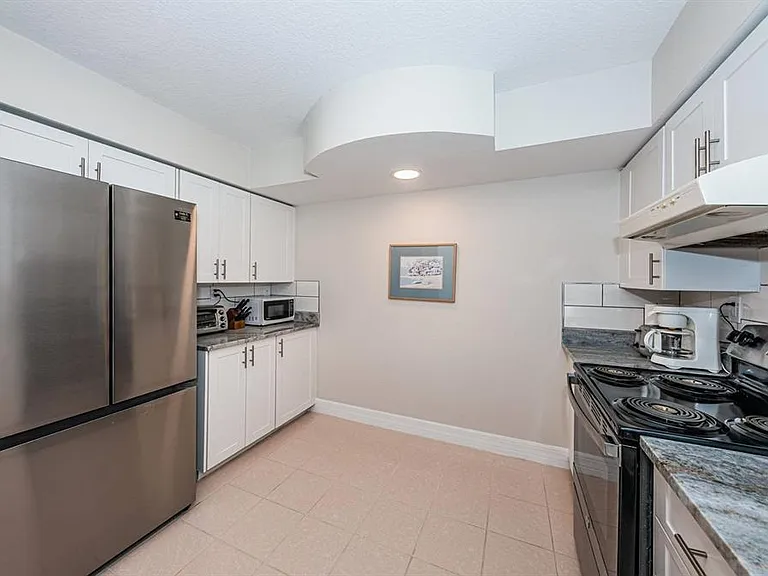 6061 Bahia Del Mar Cir #448 — Photo 3