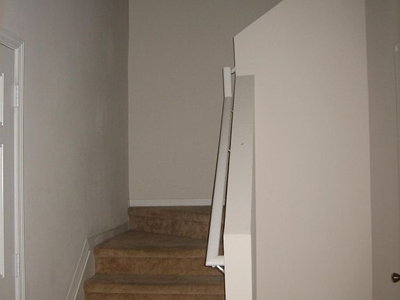 4th image of 30045 Mossbank Dr