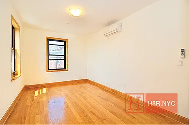 Rented by Happy 8 Realty