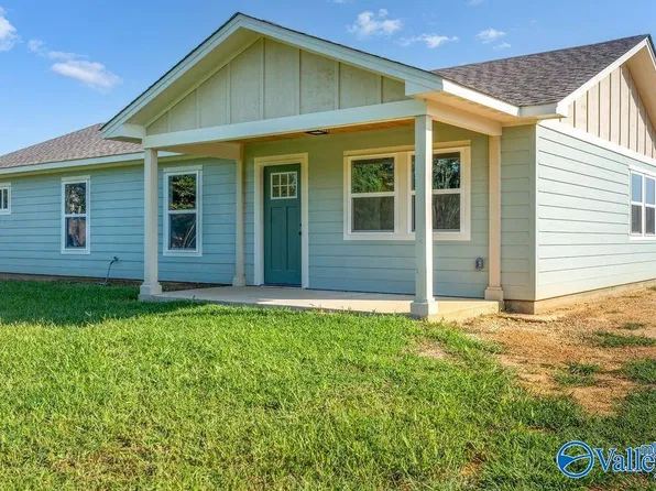 451 Section Ferry Rd, Section, AL 35771