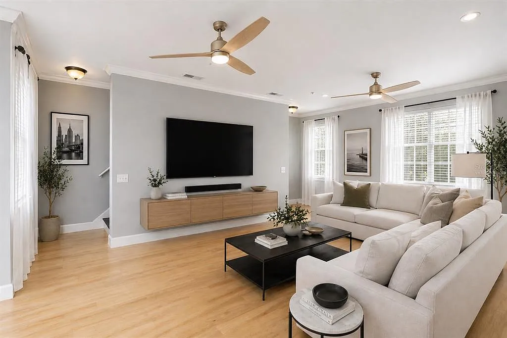 3 bed, 3.5 bath, 2000 sqft, $3,895 — Photo 2