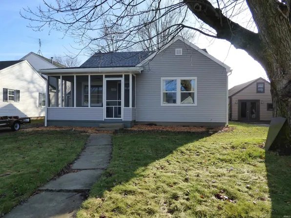 1109 E South St, Frankfort, IN 46041