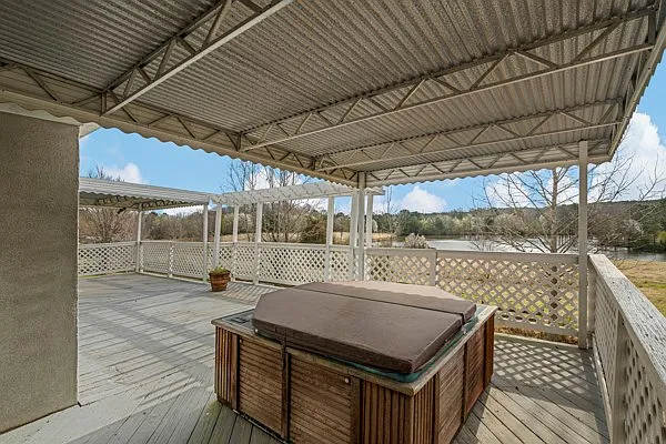 1150 Lee Road 250 — Photo 24