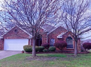 6800 Edgefield Dr, Denton, TX 76210