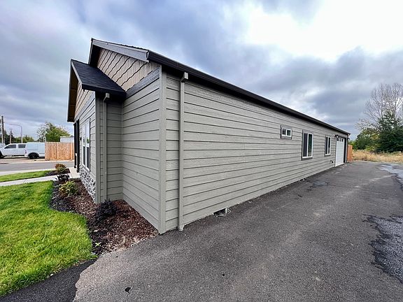 5th image of 1729 Thomas Rd
