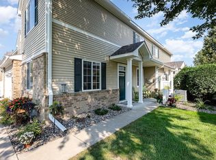 3442 Cherry Ln UNIT E, Saint Paul, MN 55129