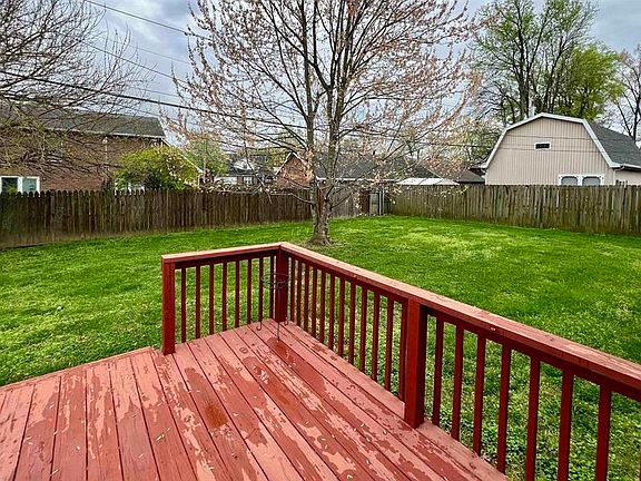 2nd image of 3319 Meadowland Dr
