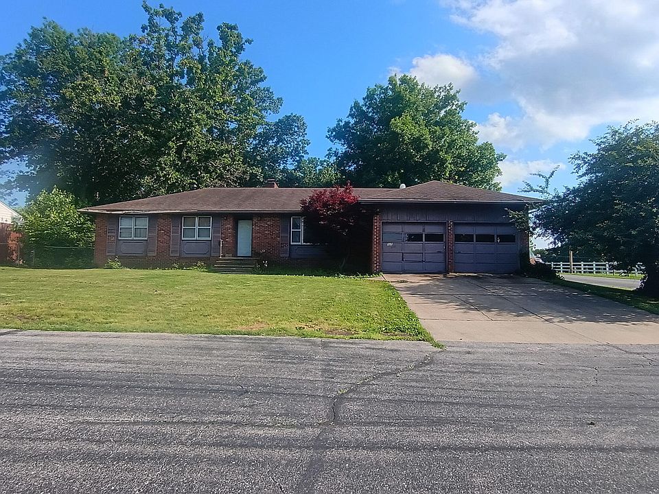 1st image of 505 Valley View Drive