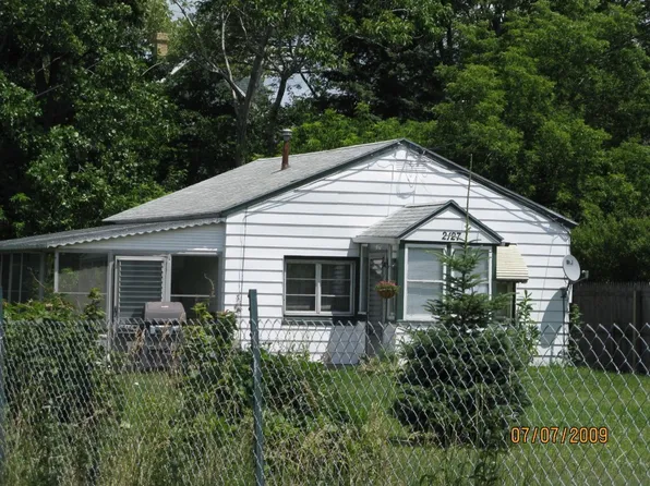 2127 Jackson Pl, Erie, PA 16510