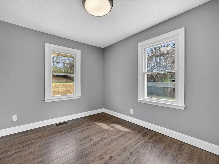 3320 Elm St — Photo 19