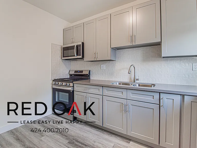 1056 S Normandie Ave #110 — Photo 9