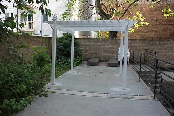 Rented by Capri Jet Realty Corp | media 35