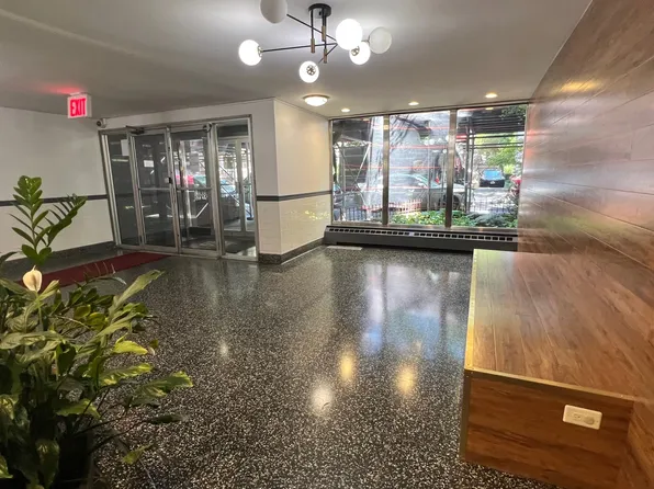 390 Rugby Road image 17 of 29