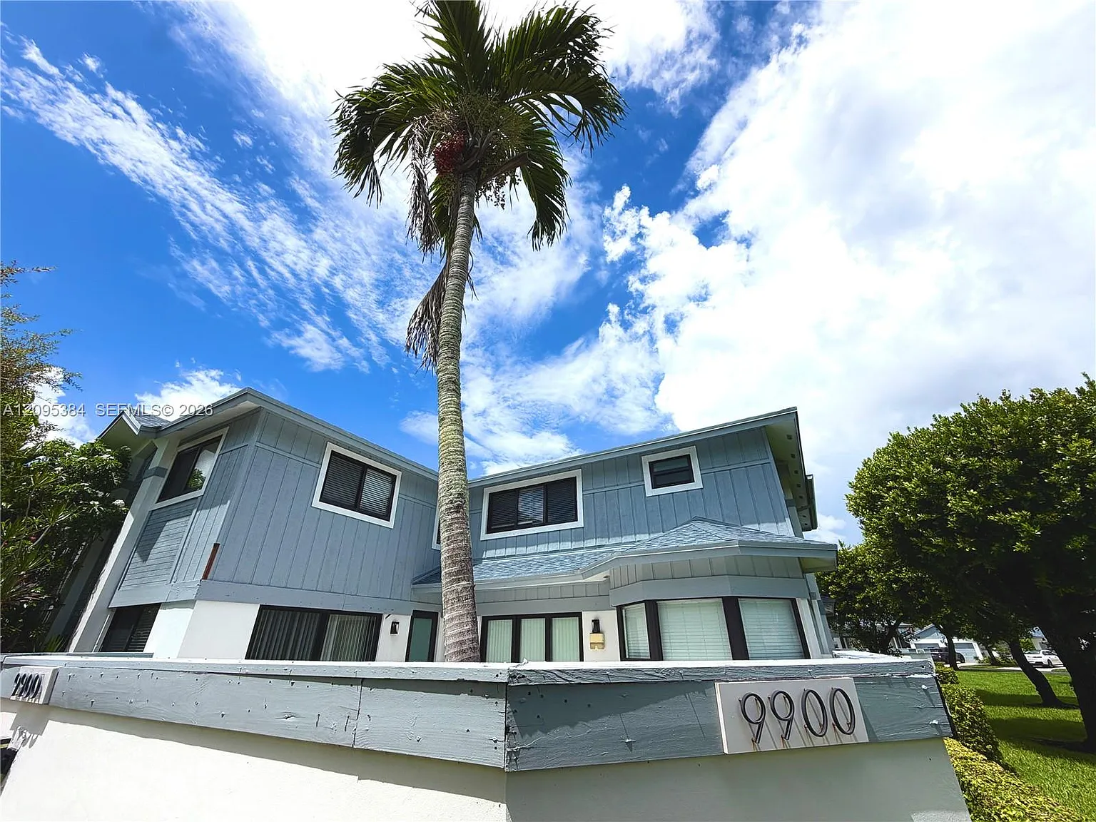 The Townhomes Of Doral Oak — Photo 4