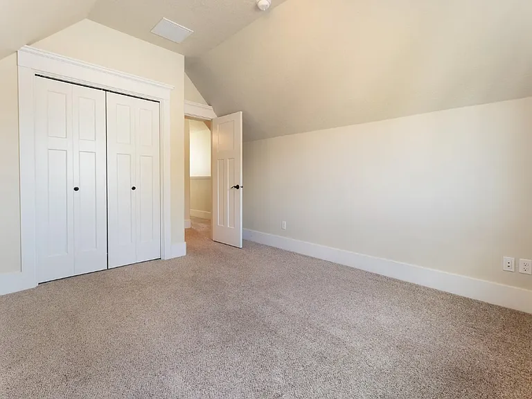 115 S Mathie Way — Photo 26
