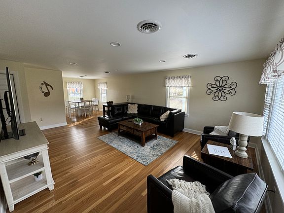 4th image of 2028 Veda Dr #2