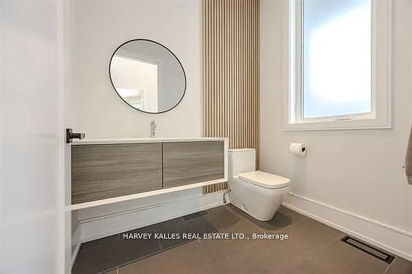 3279 Lakeshore Rd — Photo 7