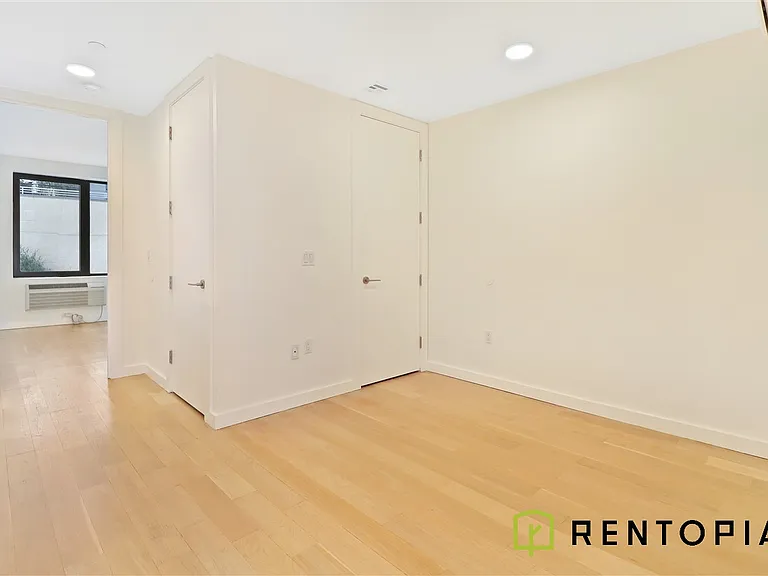 41-15 23rd St #4F — Photo 7