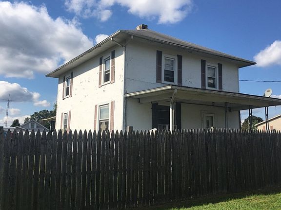 2nd image of 361 Haven St