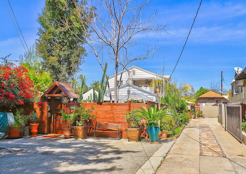 1st image of 6123 Burwood Ave