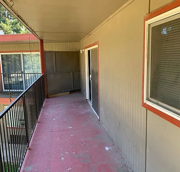 624 W Yakima St #204 — Photo 9