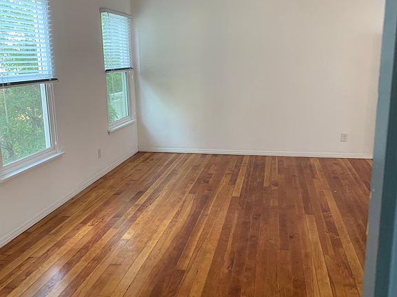 2nd image of 1323 N Fairfax Ave APT 6