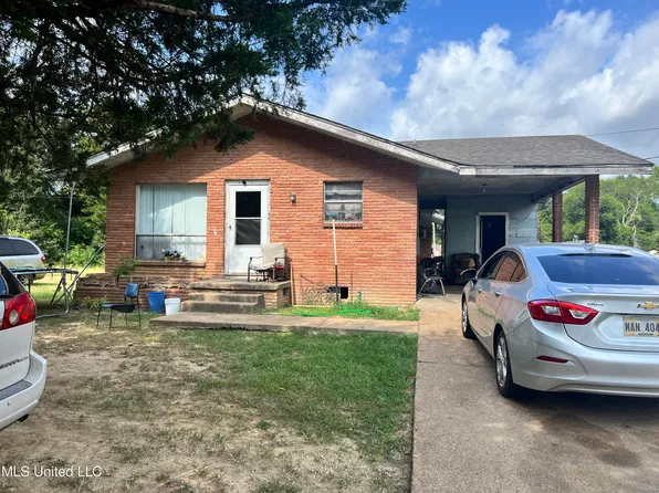 573 Doctor Martin Luther King Jr Dr, Canton, MS 39046