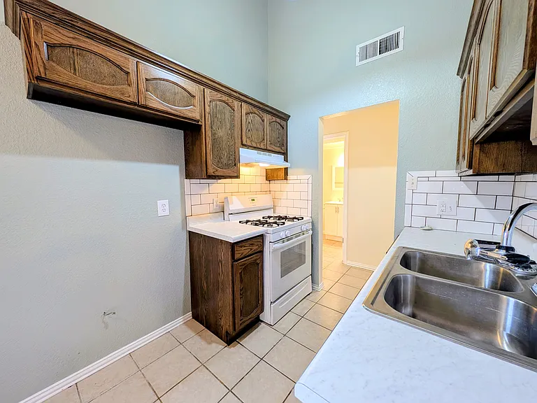 5949 Bridalveil Dr — Photo 12