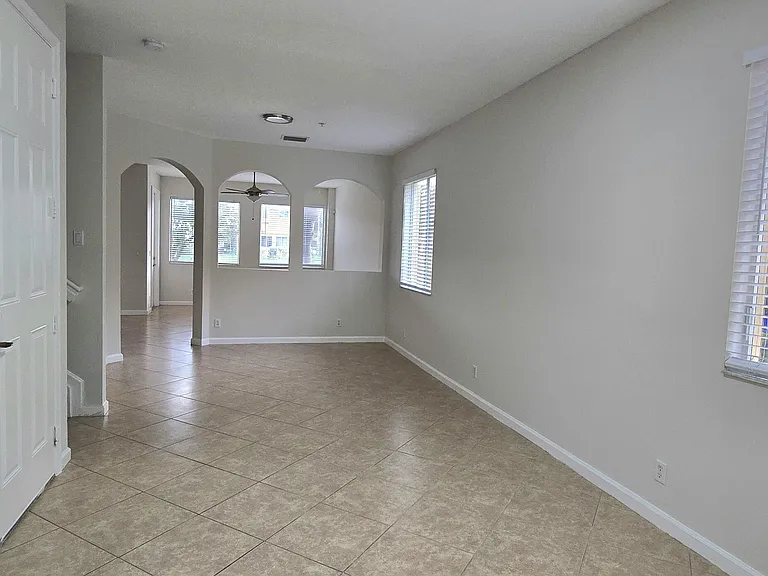 4305 Coventry Pointe Way — Photo 8