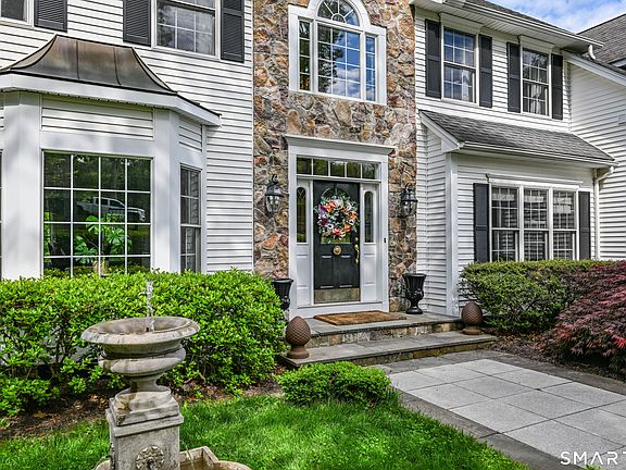 3rd image of 61 Silver Brook Lane