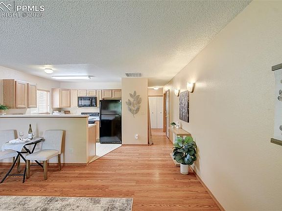 5th image of 1107 Grinde Dr