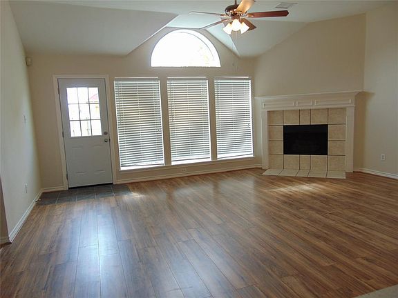 2nd image of 1516 Tumble Creek Dr