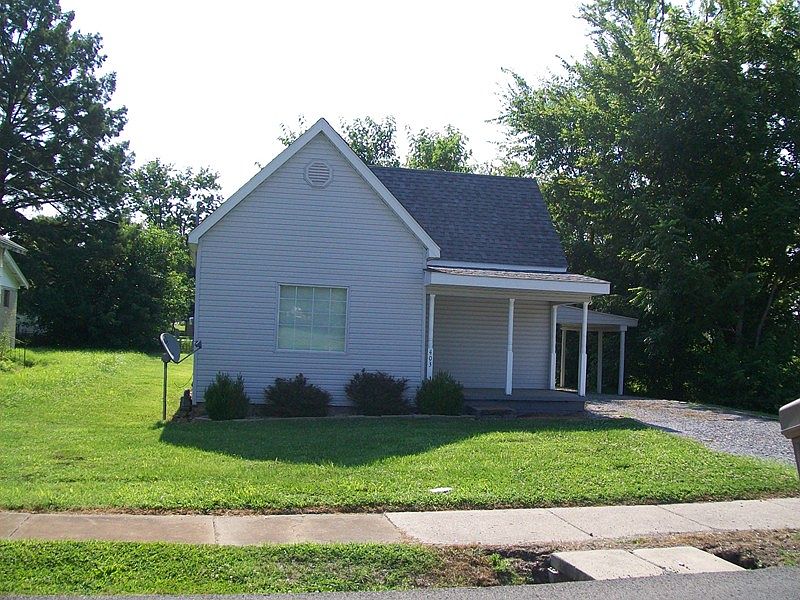 1st image of 403 N Vicksburg St