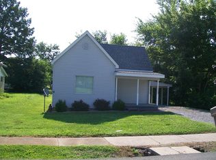 403 N Vicksburg St, Marion, IL 62959