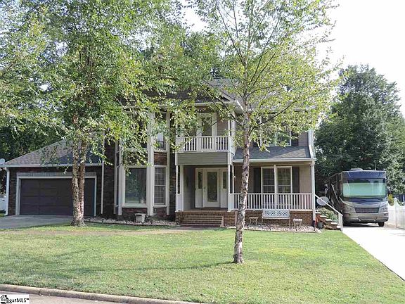 2nd image of 5 Continental Dr