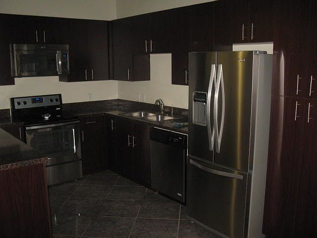 1st image of 1531 W Lemon St APT 4311
